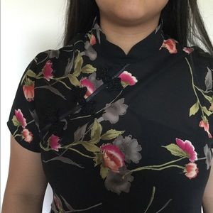 Elegant, maxi dress with mandarin collar detail